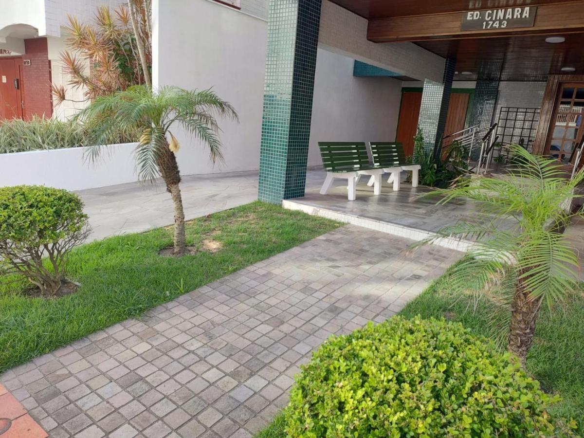 Alugo Apartamento 2Quartos Centrinho De Capao Da Canoa A 50M Do Mar Esterno foto